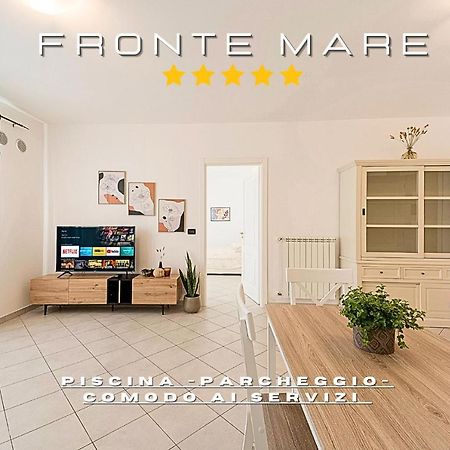 Fronte Mare-Piscina- Pista Ciclabile Appartement Imperia Buitenkant foto